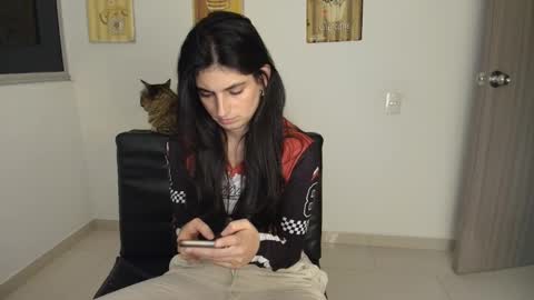 hollyshit_ online show from 02.20.26