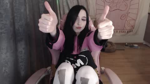 Ho Lee Sheet online show from 02.06.25