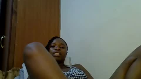 holy_ebony online show from 05.11.26