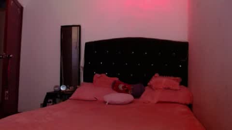 holy_julii online show from 07.15.26