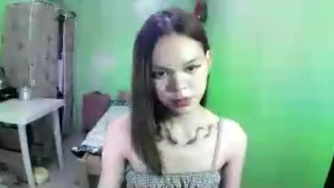 holy_maxine online show from 07.12.26