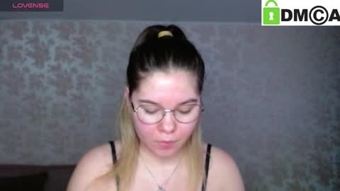 Snapshot of holy_michela chatting on 01.21.25 Welcome guys Pleasure to see you all here My name is MichaelaTip menu is active Private is open online show from 01.21.25