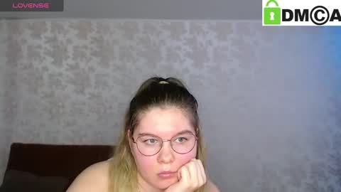 Snapshot of holy_michela chatting on 01.31.25 Welcome guys Pleasure to see you all here My name is MichaelaTip menu is active Private is open online show from 01.31.25