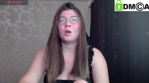 Snapshot of holy_michela chatting on 10.08.25 Welcome guys Pleasure to see you all here My name is MichaelaTip menu is active Private is open online show from 10.08.25