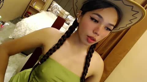 holy_molly1 online show from 05.24.26