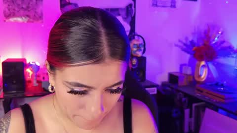   online show from 05.16.26