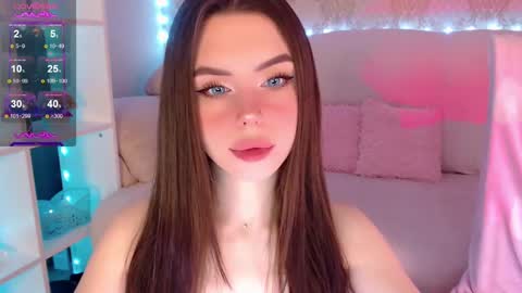 Snapshot of holymiax chatting on 03.12.25 Mia online show from 03.12.25