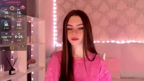 Snapshot of holymiax chatting on 09.17.25 Mia online show from 09.17.25