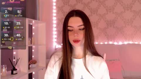 Snapshot of holymiax chatting on 09.18.25 Mia online show from 09.18.25