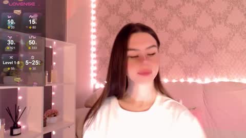 Snapshot of holymiax chatting on 10.18.25 Mia online show from 10.18.25