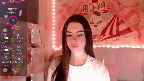 Snapshot of holymiax chatting on 11.03.25 Mia online show from 11.03.25