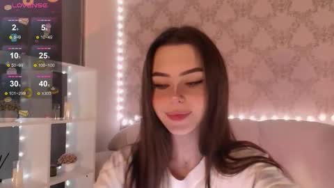 Snapshot of holymiax chatting on 11.15.25 Mia online show from 11.15.25