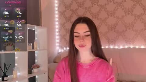 Snapshot of holymiax chatting on 11.20.25 Mia online show from 11.20.25