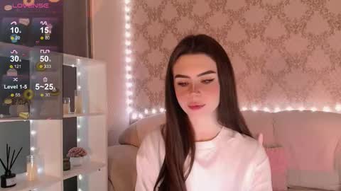 Snapshot of holymiax chatting on 11.24.25 Mia online show from 11.24.25