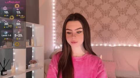 Snapshot of holymiax chatting on 11.30.25 Mia online show from 11.30.25