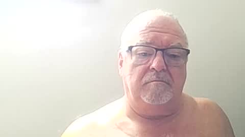 Snapshot of homiam2 chatting on 03.29.26 HairyDad online show from 03.29.26