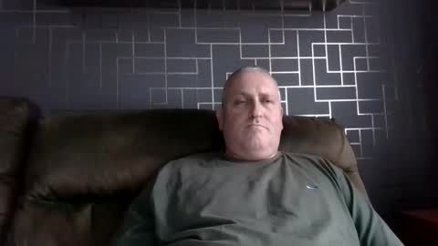 Snapshot of honestman999 chatting on 10.26.25 honestman999 online show from 10.26.25