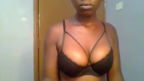honey_beb online show from 02.20.25