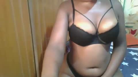 honey_beb online show from 02.23.25
