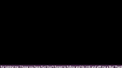 Snapshot of honey_hoe chatting on 03.18.26 Lau online show from 03.18.26
