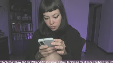 Snapshot of honey_hoe chatting on 04.10.26 Lau online show from 04.10.26