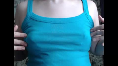 Snapshot of honey_mood chatting on 09.30.25 Lina online show from 09.30.25