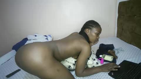 honey_nubia0 online show from 11.27.25