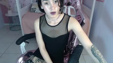 Snapshot of honey_torres_sub chatting on 01.20.25 HONEY online show from 01.20.25