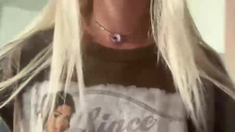 honeybun_z online show from 02.25.26