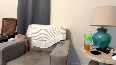 Snapshot of honeybuns344636 chatting on 02.15.25 Honey online show from 02.15.25