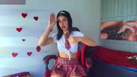 HONEY LUXE online show from 03.08.26