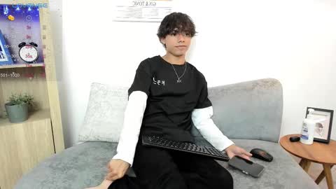 Snapshot of honeymoon_sariel chatting on 09.14.25 honeymoon_sariel online show from 09.14.25