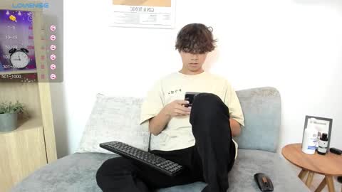 Snapshot of honeymoon_sariel chatting on 09.18.25 honeymoon_sariel online show from 09.18.25