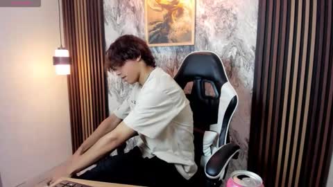 Snapshot of honeymoon_sariel chatting on 10.15.25 honeymoon_sariel online show from 10.15.25