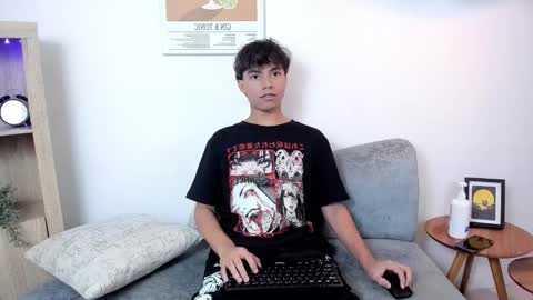 Snapshot of honeymoon_sariel chatting on 11.05.25 honeymoon_sariel online show from 11.05.25