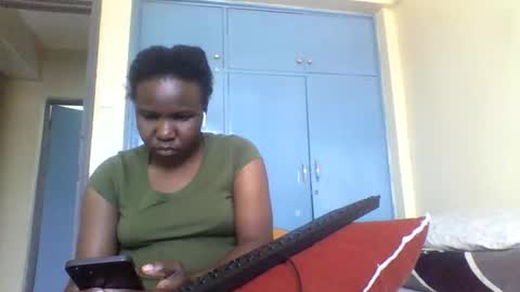 Honeymuny online show from 11.07.25