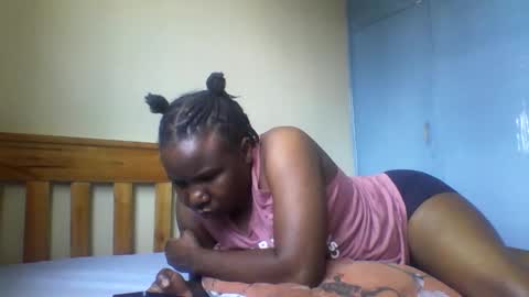 Honeymuny online show from 11.12.25