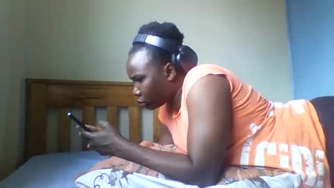 Honeymuny online show from 11.21.25