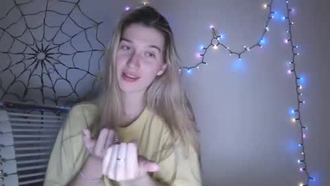 honeyveil online show from 12.05.25