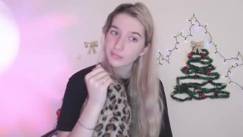 honeyveil online show from 01.10.26