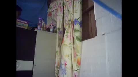 Snapshot of honeyvonz chatting on 03.15.26 Merry online show from 03.15.26