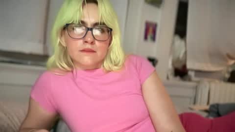 Emi Rose online show from 11.22.25