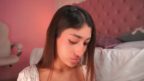 Honey Moon  Help me to reach 100 thumbs up online show from 03.12.26