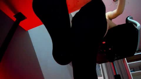 hooot_blonde777 online show from 11.22.25