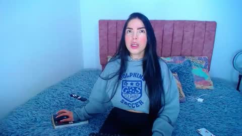 Snapshot of hoot_alicee chatting on 10.29.25 ONLYFANS online show from 10.29.25