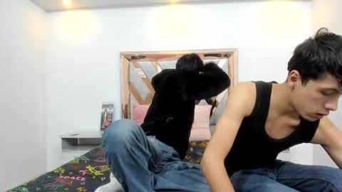 hoot_booys_ online show from 11.05.25