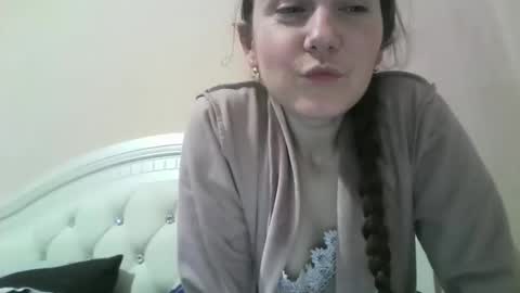 hootloove69 online show from 11.21.25