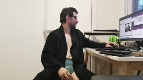 Snapshot of hopefulguy86 chatting on 06.19.26 hopefulguy86 online show from 06.19.26