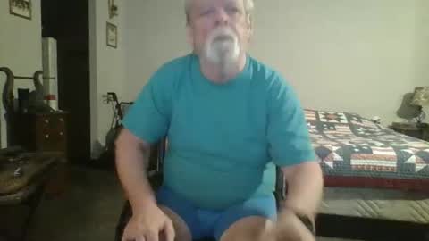 Snapshot of hormonemonster27 chatting on 01.01.25 Hormone Monster online show from 01.01.25