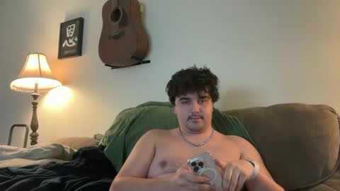 Snapshot of horneenbored chatting on 11.19.25 horneenbored online show from 11.19.25